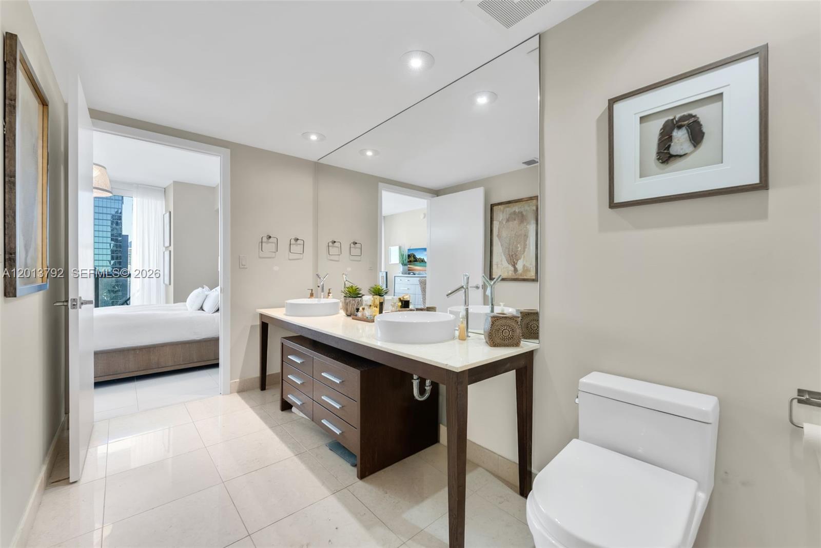 ICONBRICKELL CONDO NO 1 - Residential Lease