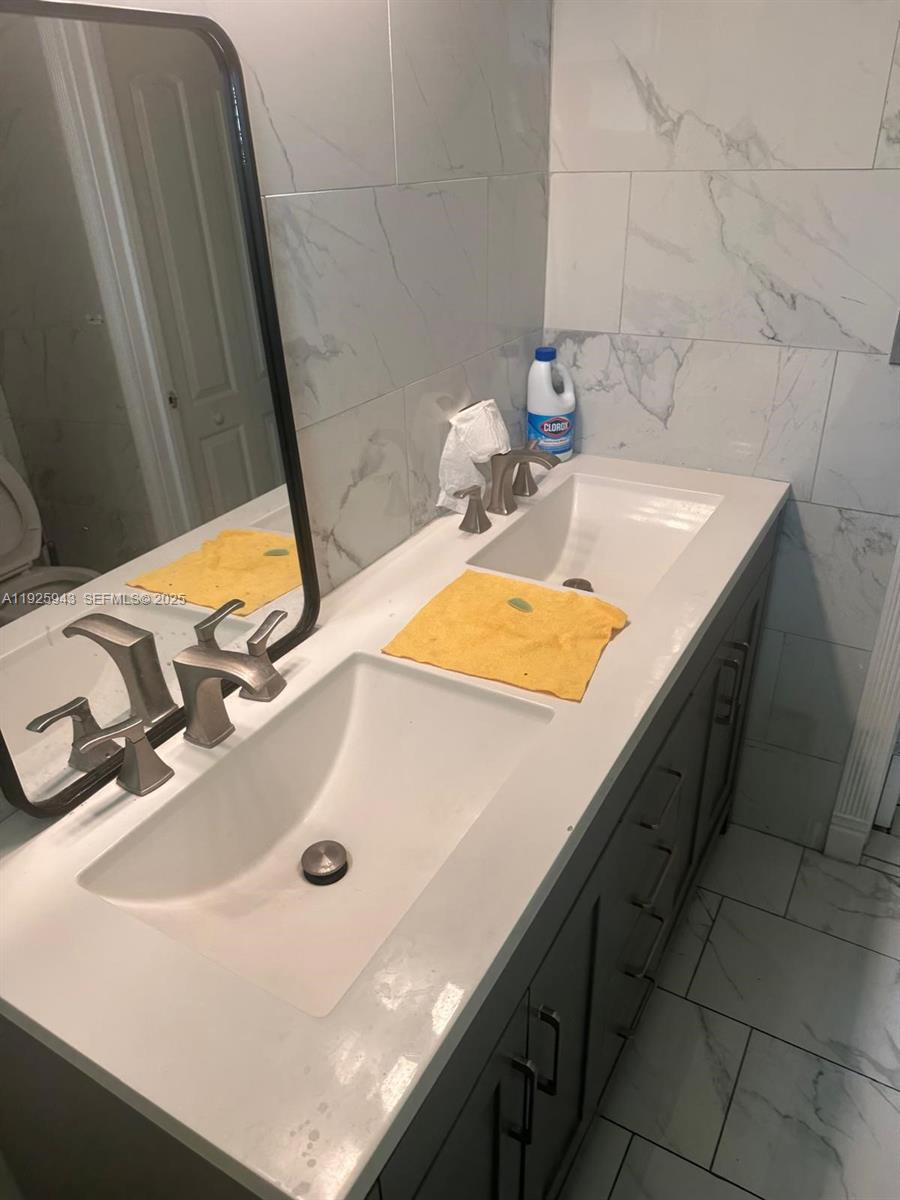 LUCERNE GARDENS - Residential