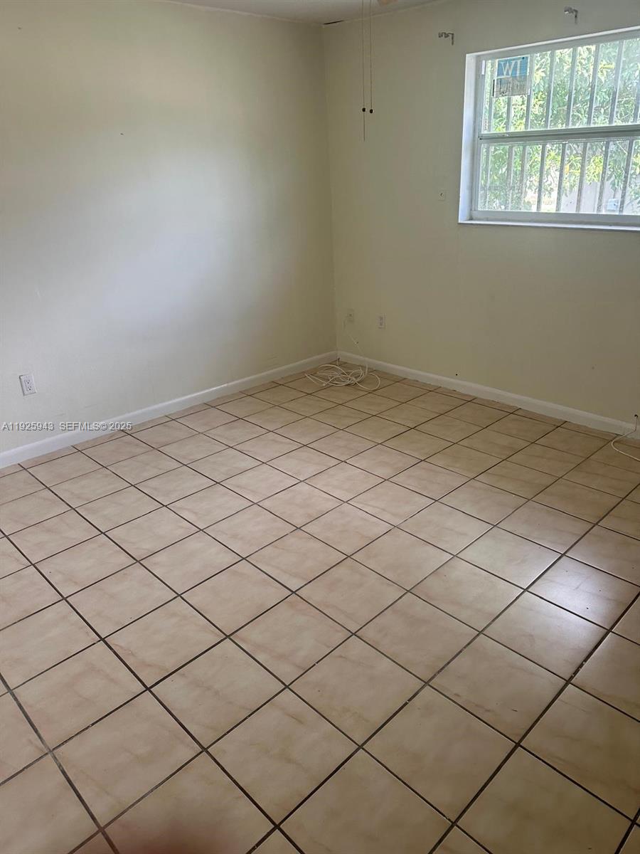 645 NW 2nd St, Florida City, FL, 33034/$469,000 3 645 NW 2nd St