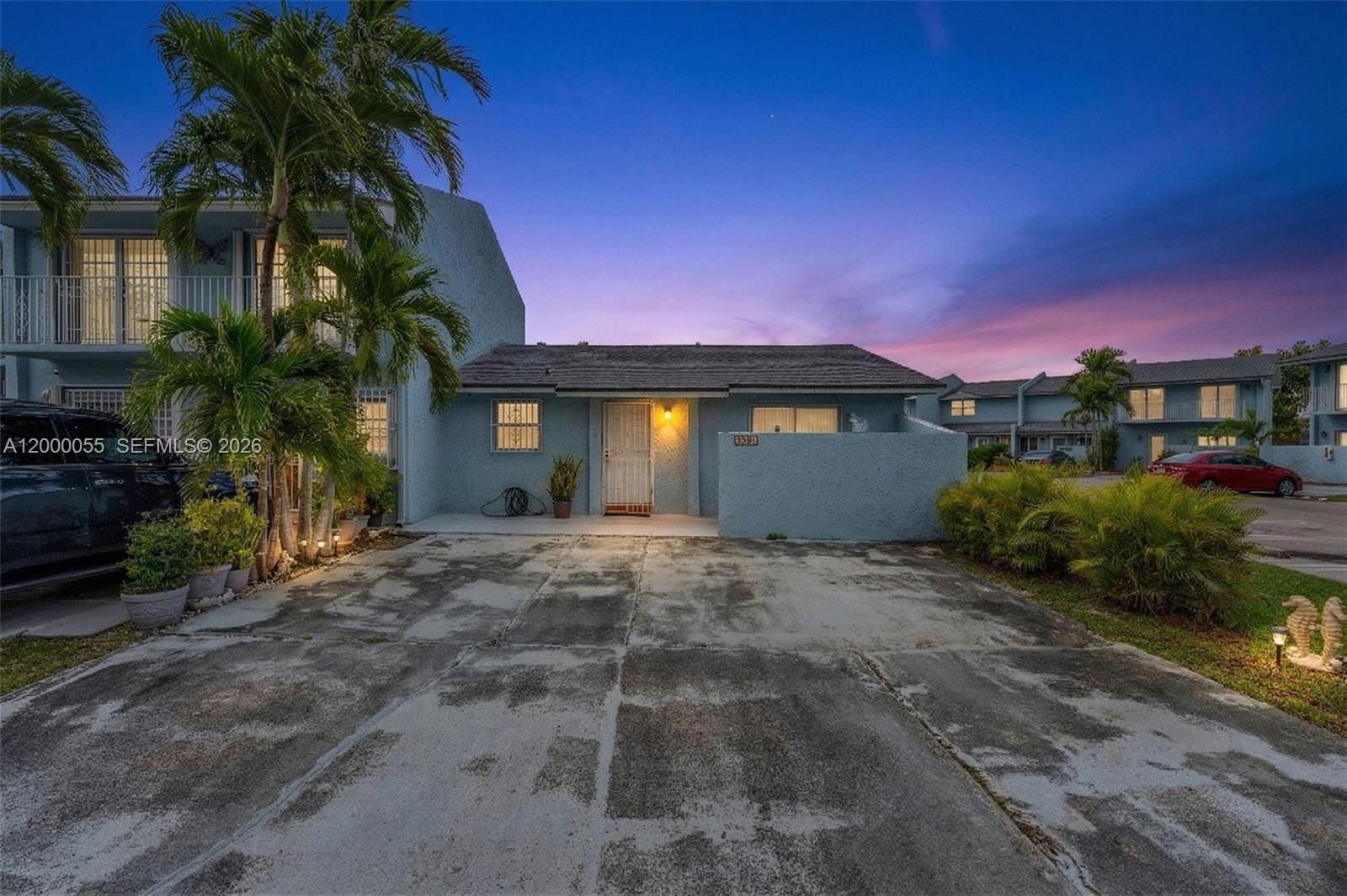 CHATEAUBLEAU VILLAS CONDO - Residential