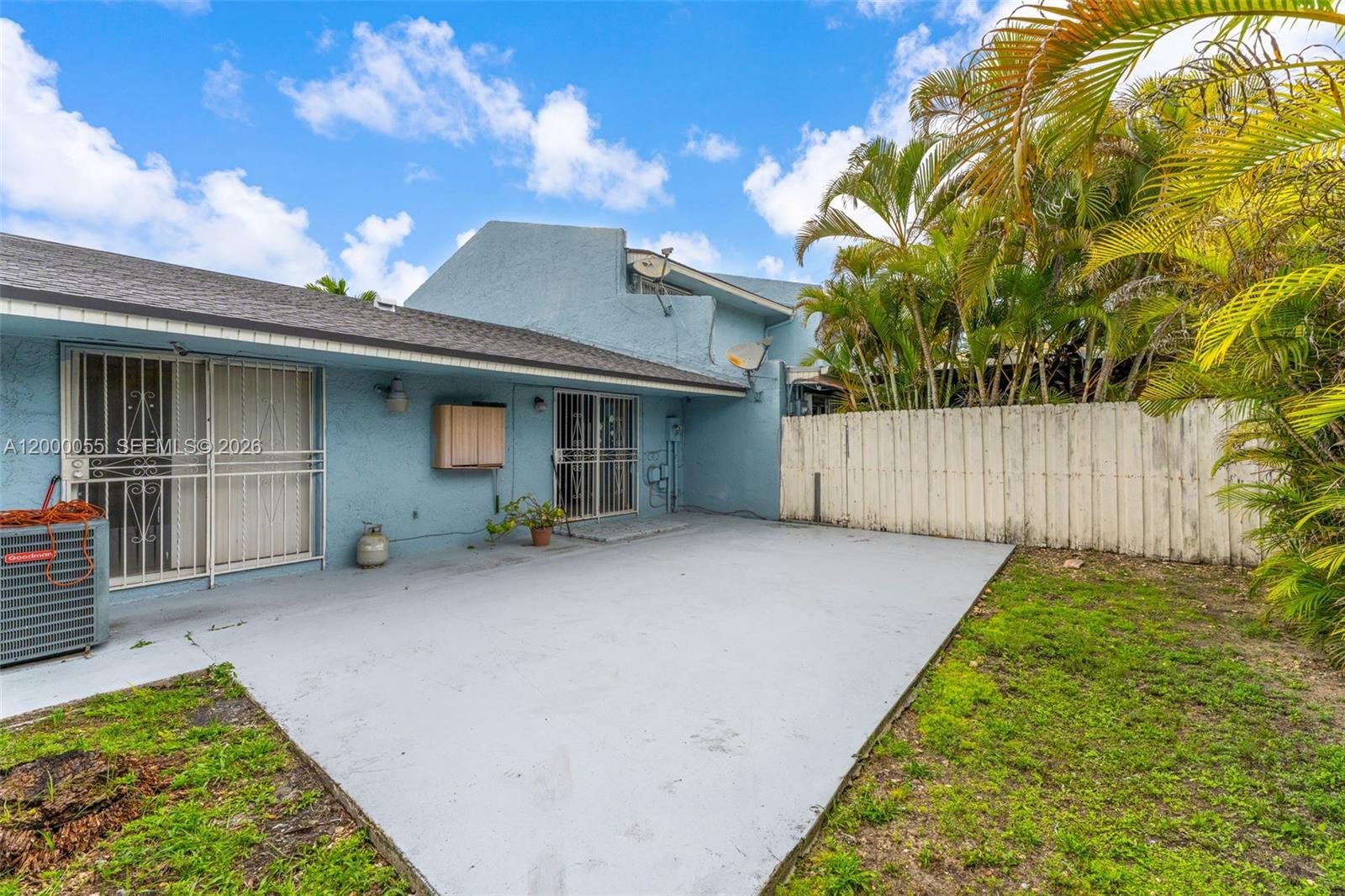 CHATEAUBLEAU VILLAS CONDO - Residential