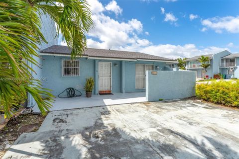 Tiny photo for 3868 SW 107th Ave #5-11, Miami, FL 33165 (MLS # A12000055)