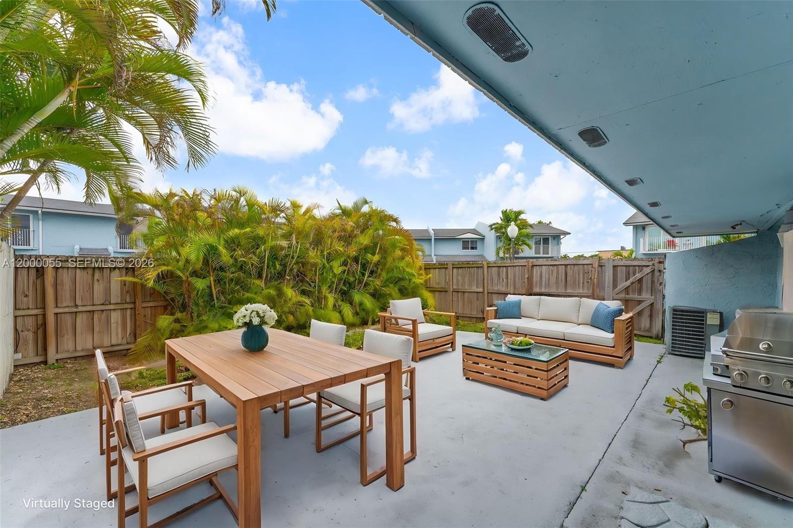 CHATEAUBLEAU VILLAS CONDO - Residential