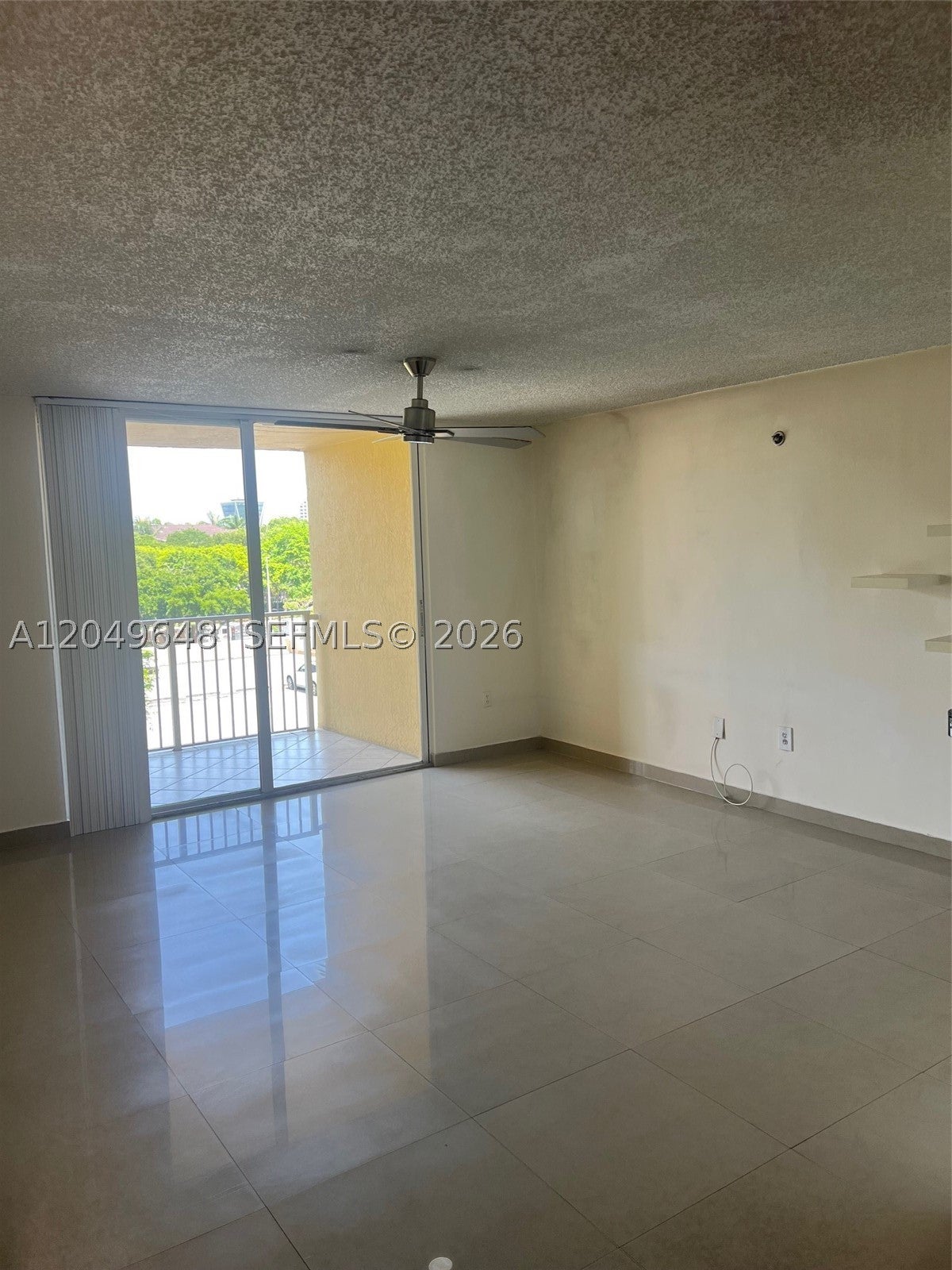 19601 E Country Club Dr 7405