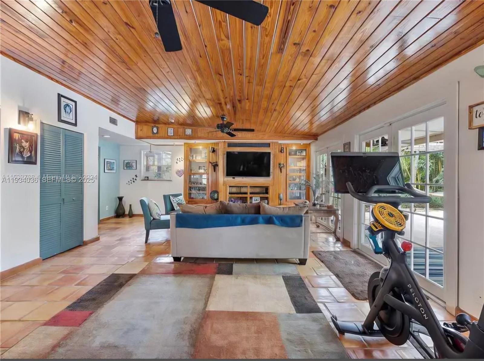 Redland Farmhouse - Residential