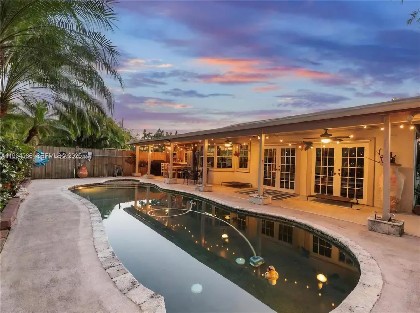 Redland Farmhouse - Residential