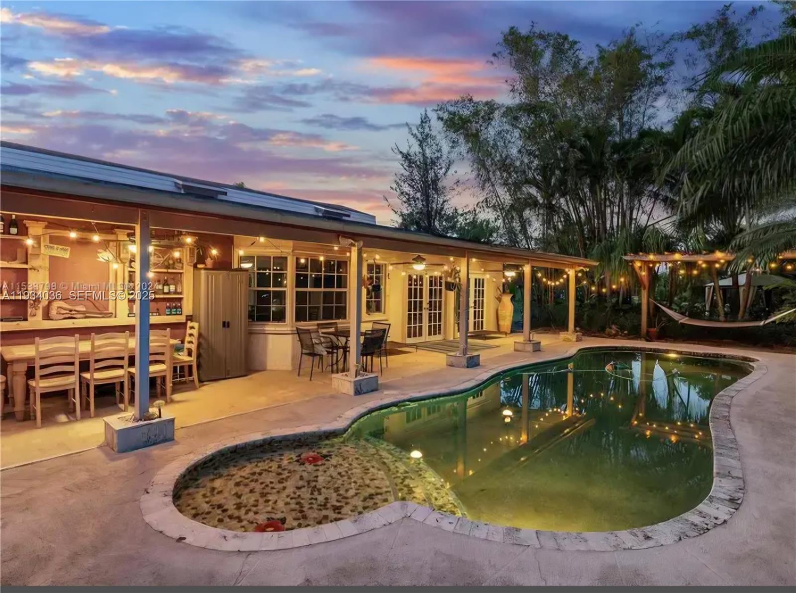 Redland Farmhouse - Residential