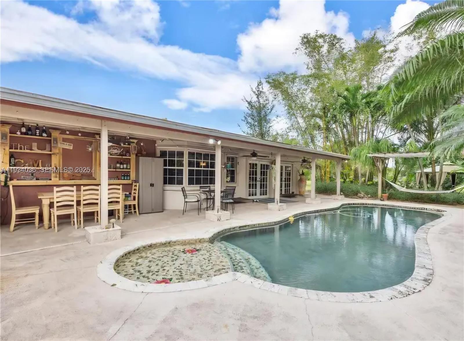 Redland Farmhouse - Residential
