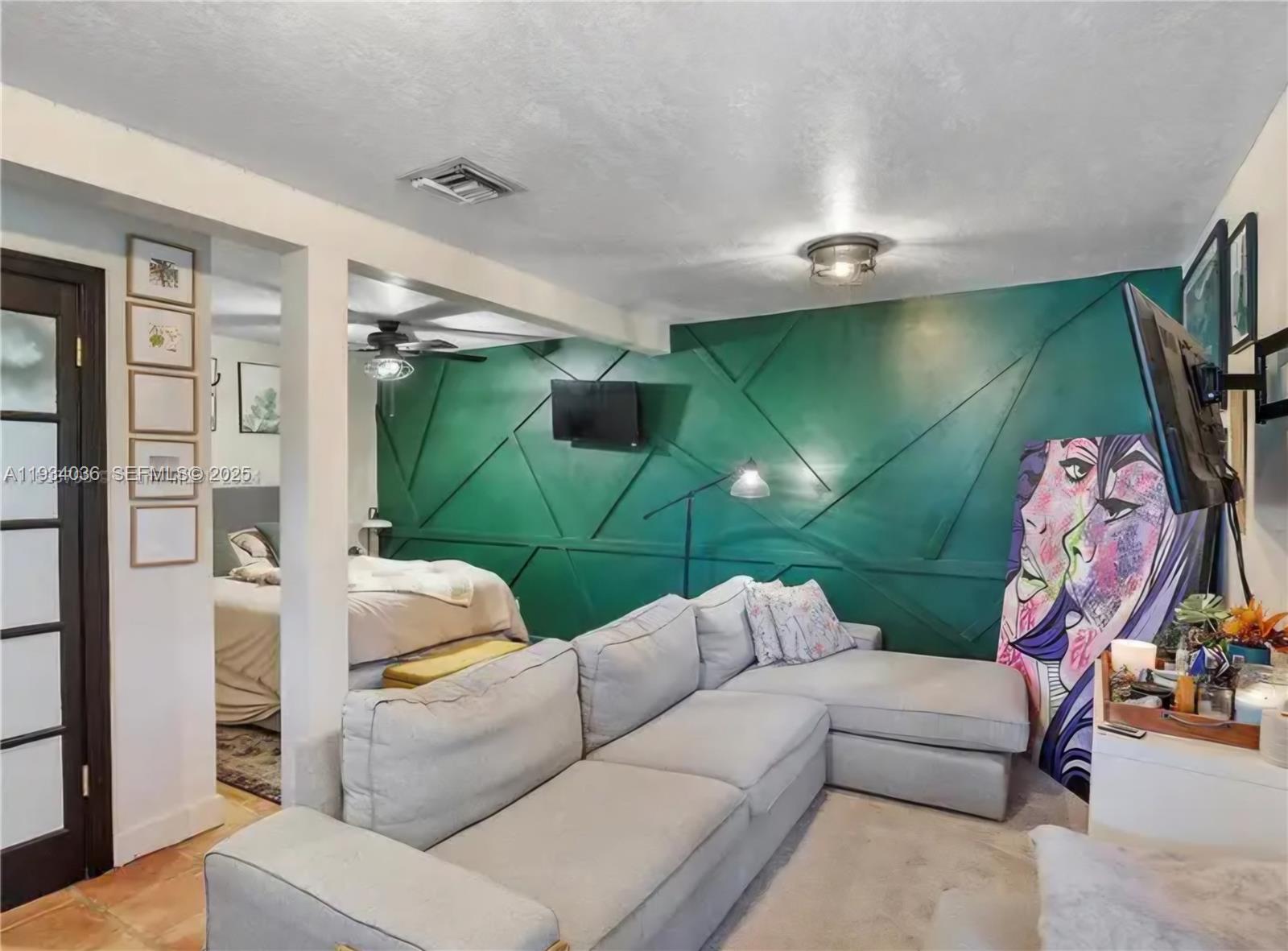 Redland Farmhouse - Residential