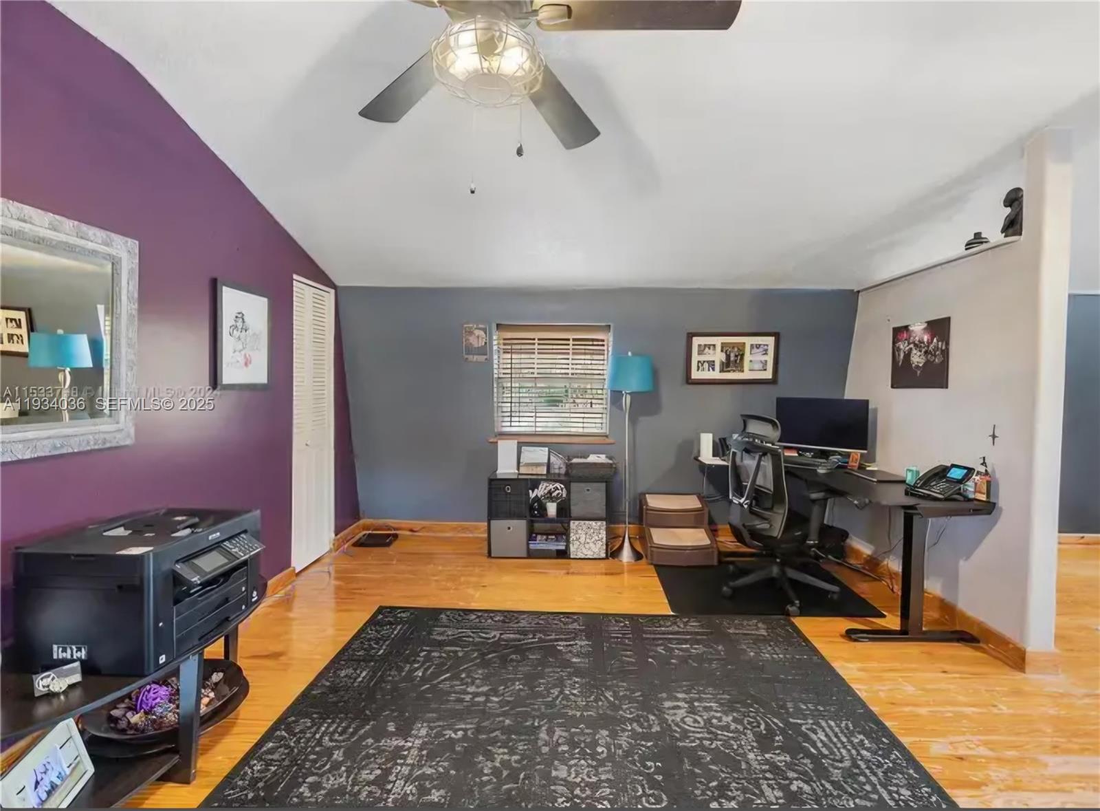 Redland Farmhouse - Residential