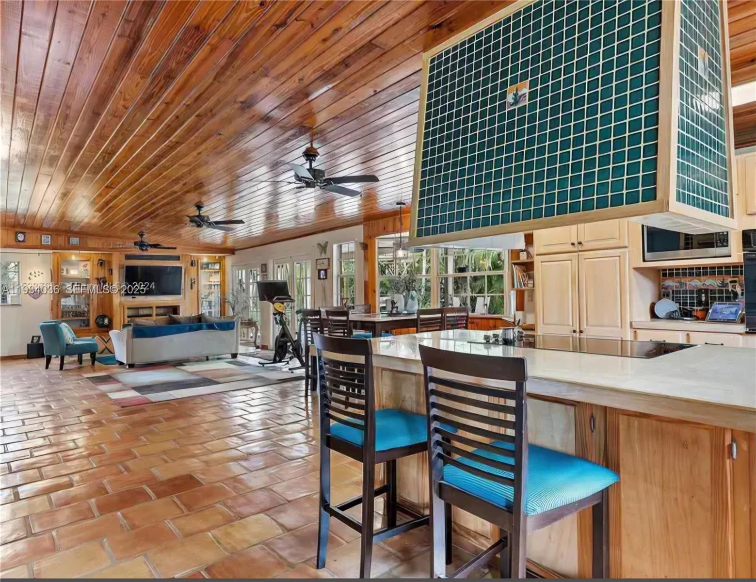 Redland Farmhouse - Residential