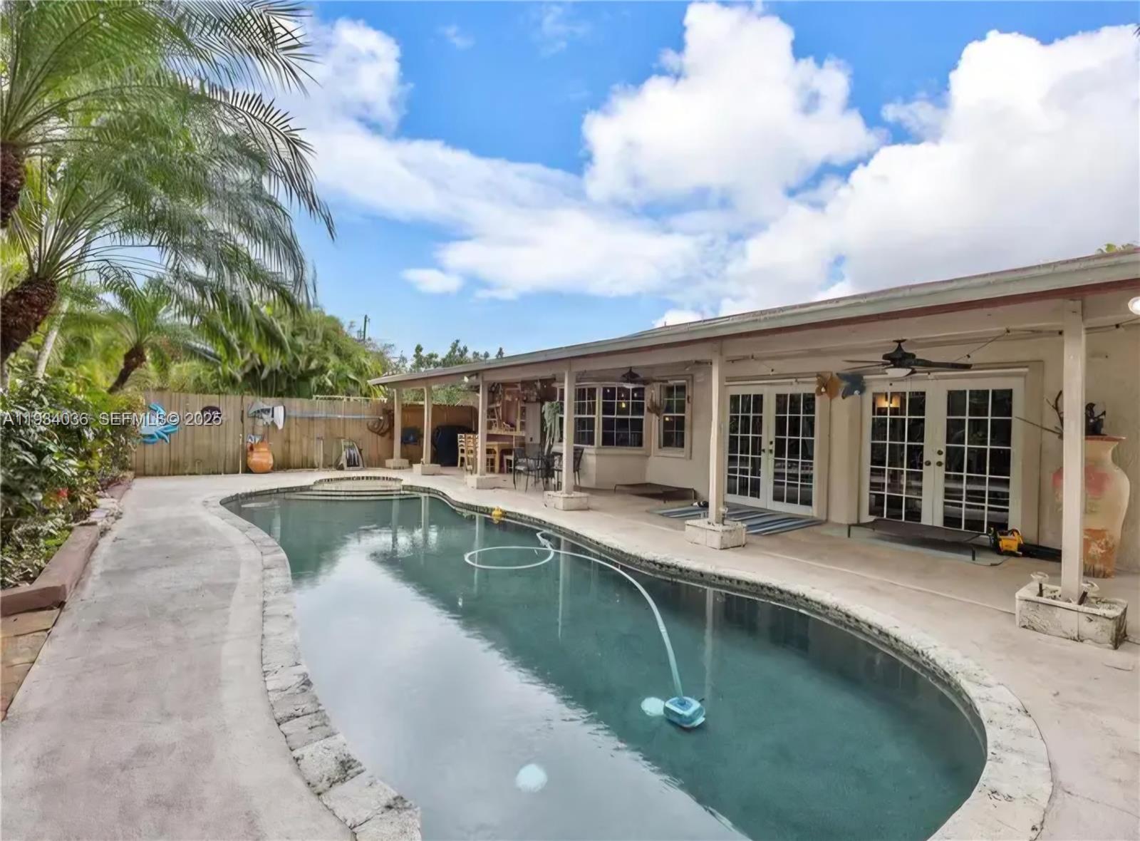 Redland Farmhouse - Residential