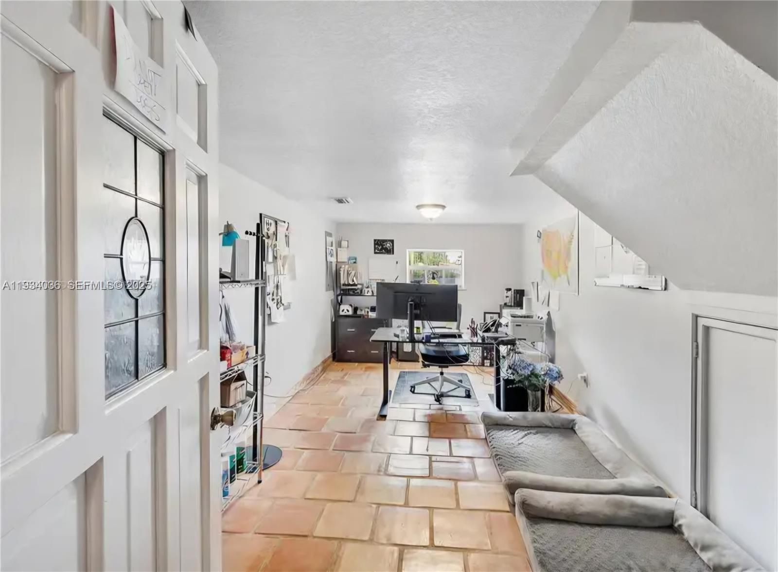 Redland Farmhouse - Residential