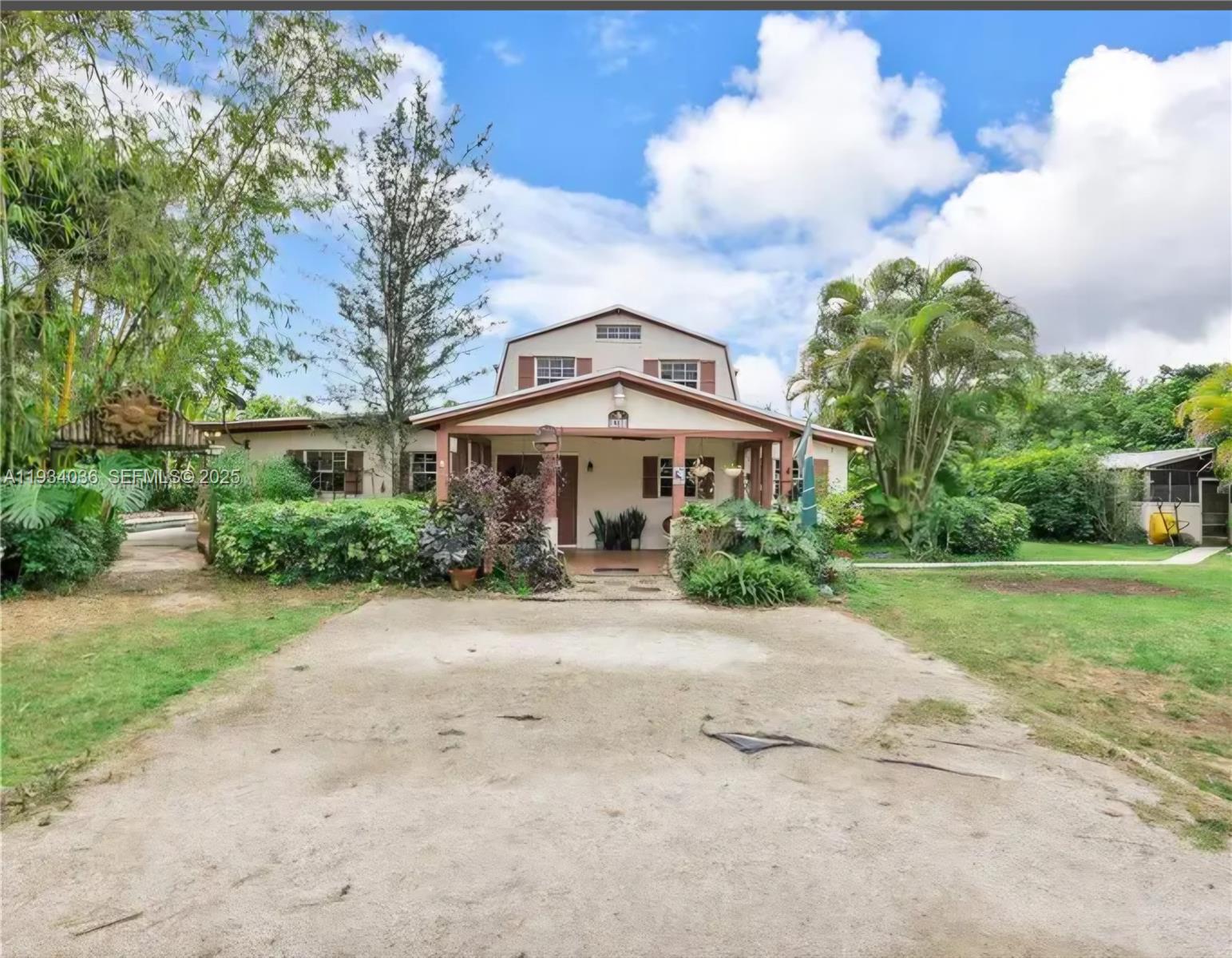 Redland Farmhouse - Residential