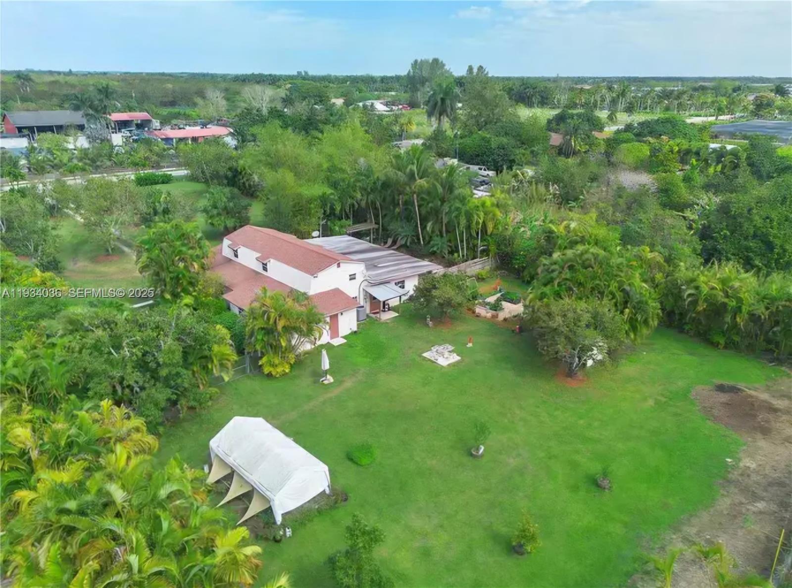 Redland Farmhouse - Residential