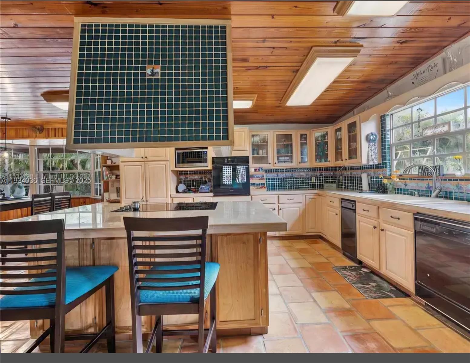 Redland Farmhouse - Residential