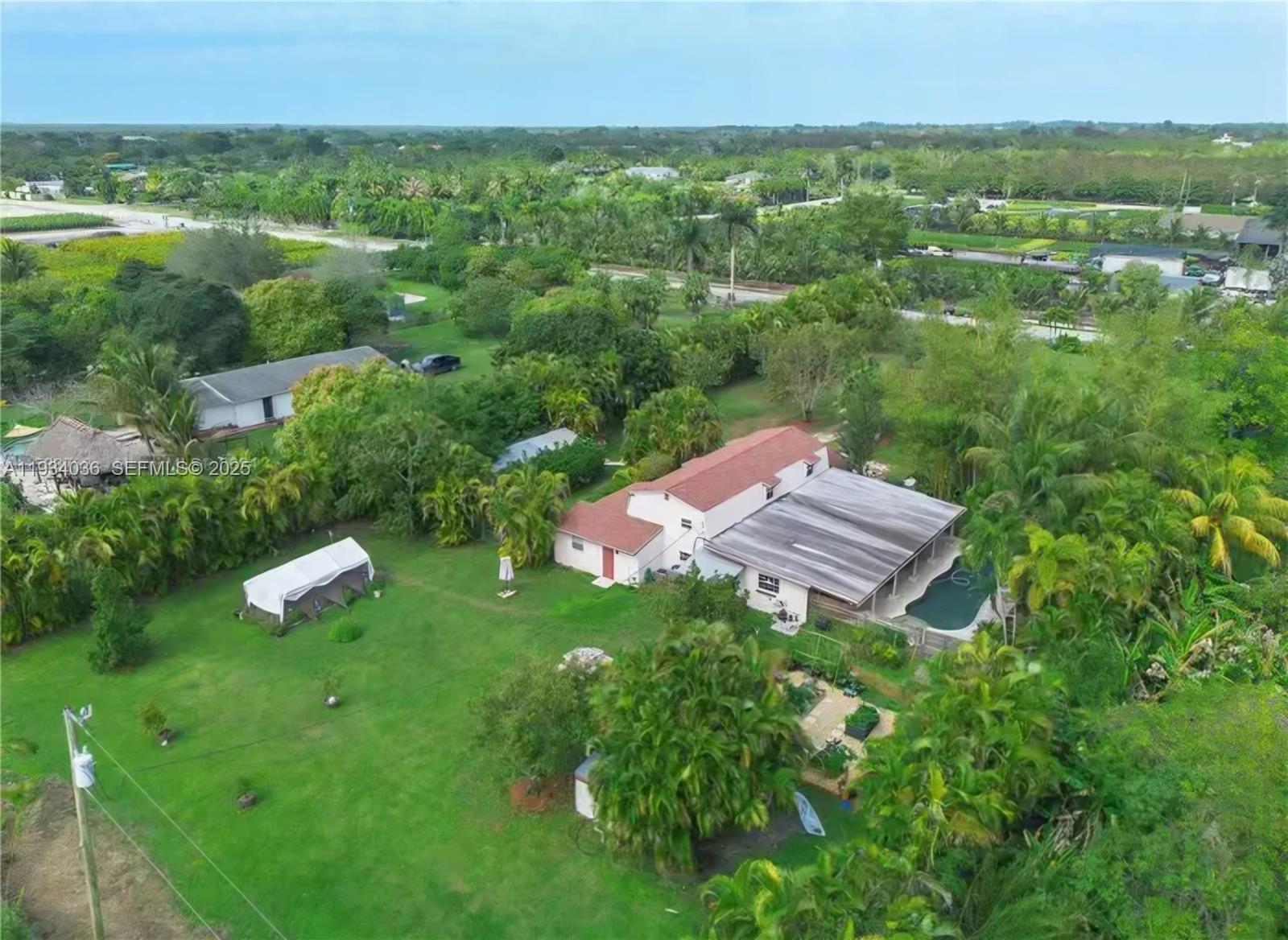 Redland Farmhouse - Residential
