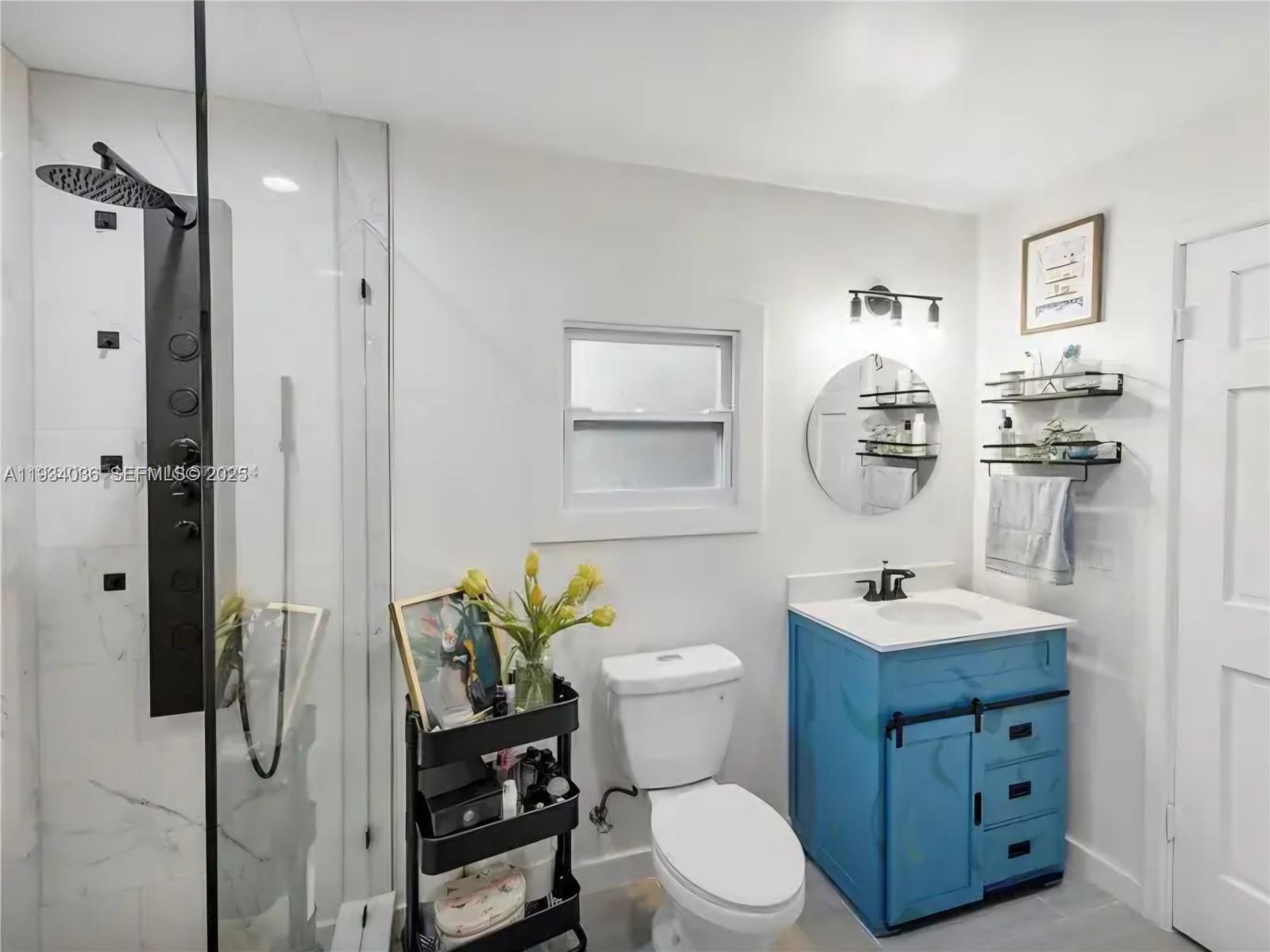 Redland Farmhouse - Residential