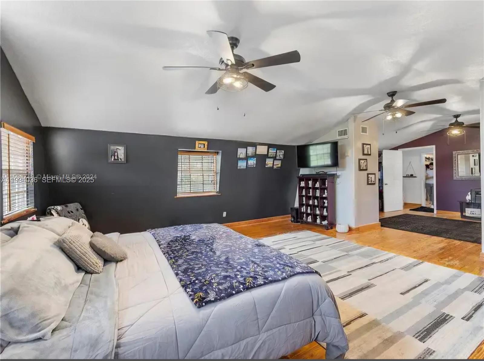 Redland Farmhouse - Residential