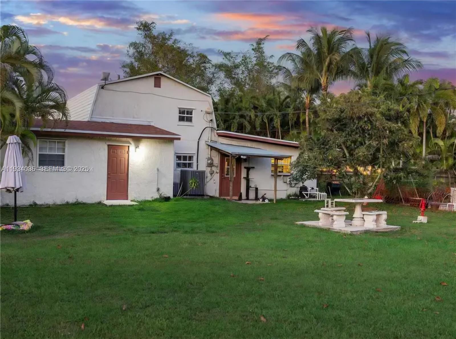Redland Farmhouse - Residential