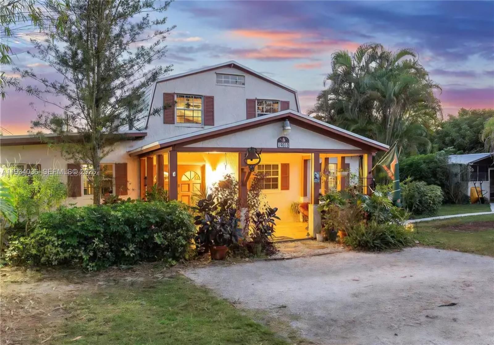 Redland Farmhouse - Residential