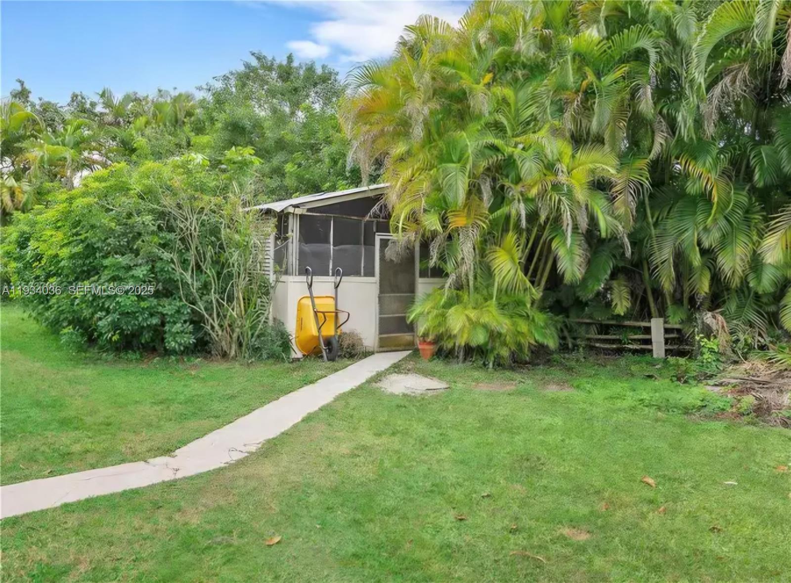 Redland Farmhouse - Residential