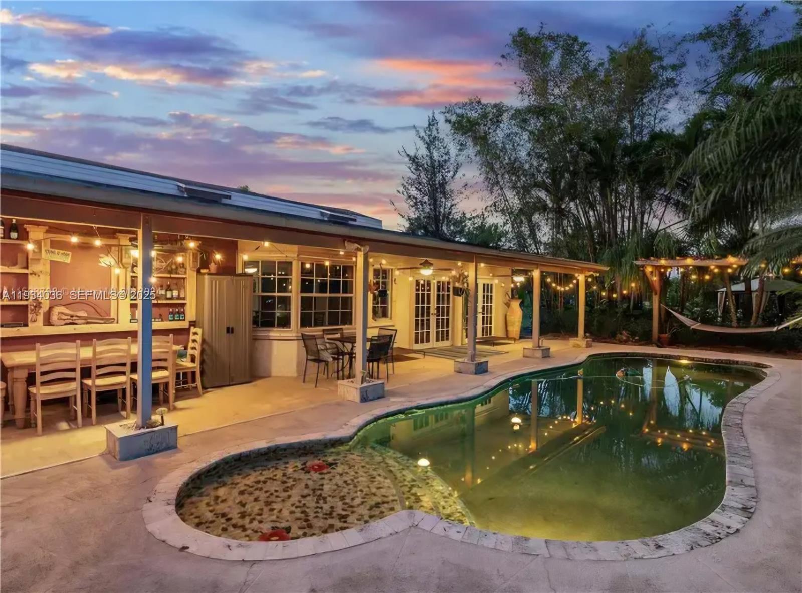 Redland Farmhouse - Residential