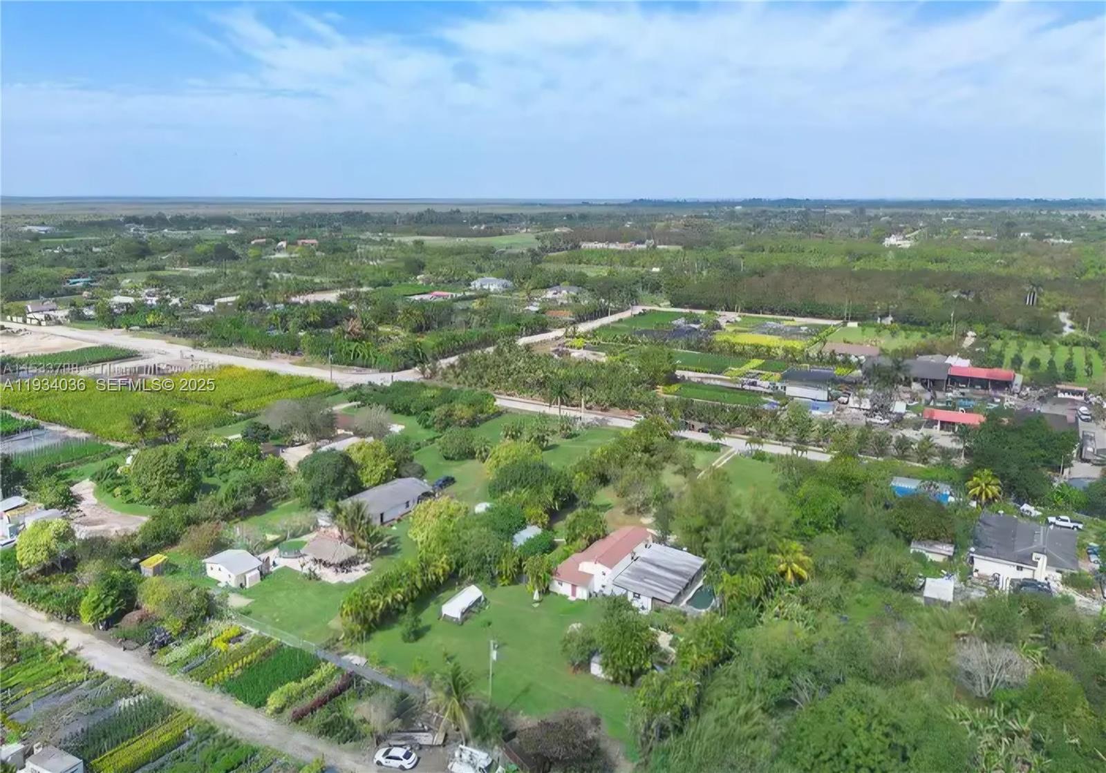 Redland Farmhouse - Residential