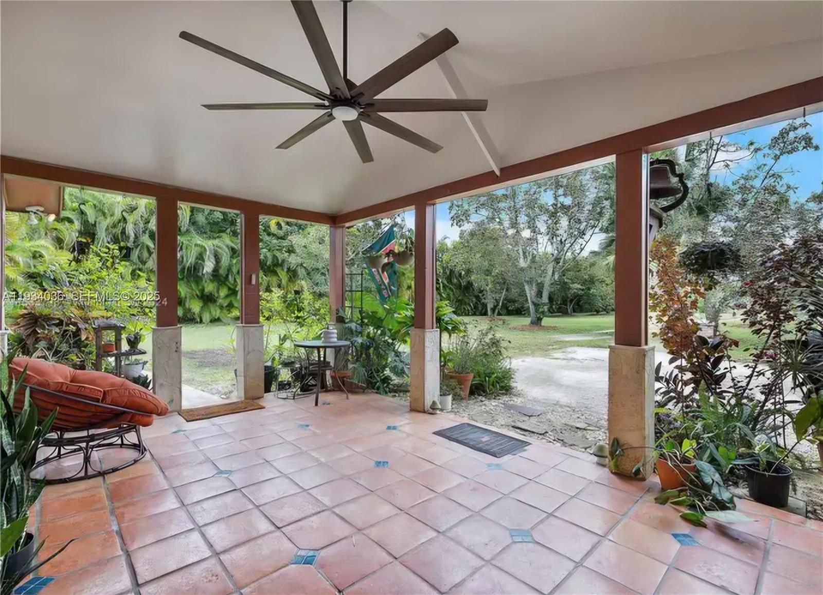 Redland Farmhouse - Residential