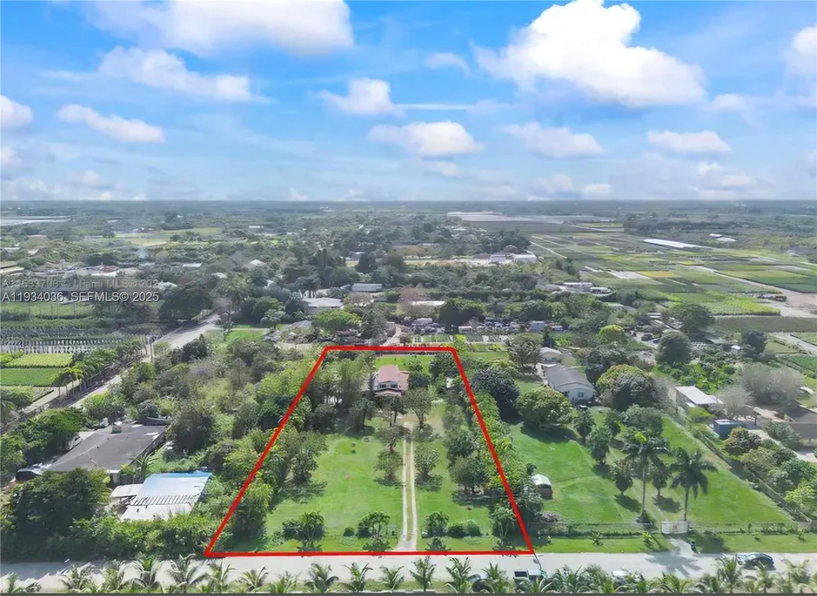 Redland Farmhouse - Residential