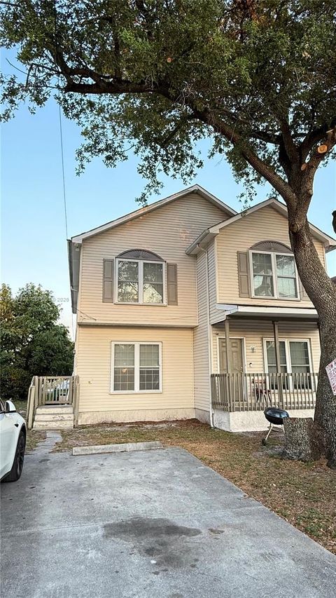 1600 SW 44th Ave Fort Lauderdale FL 33317