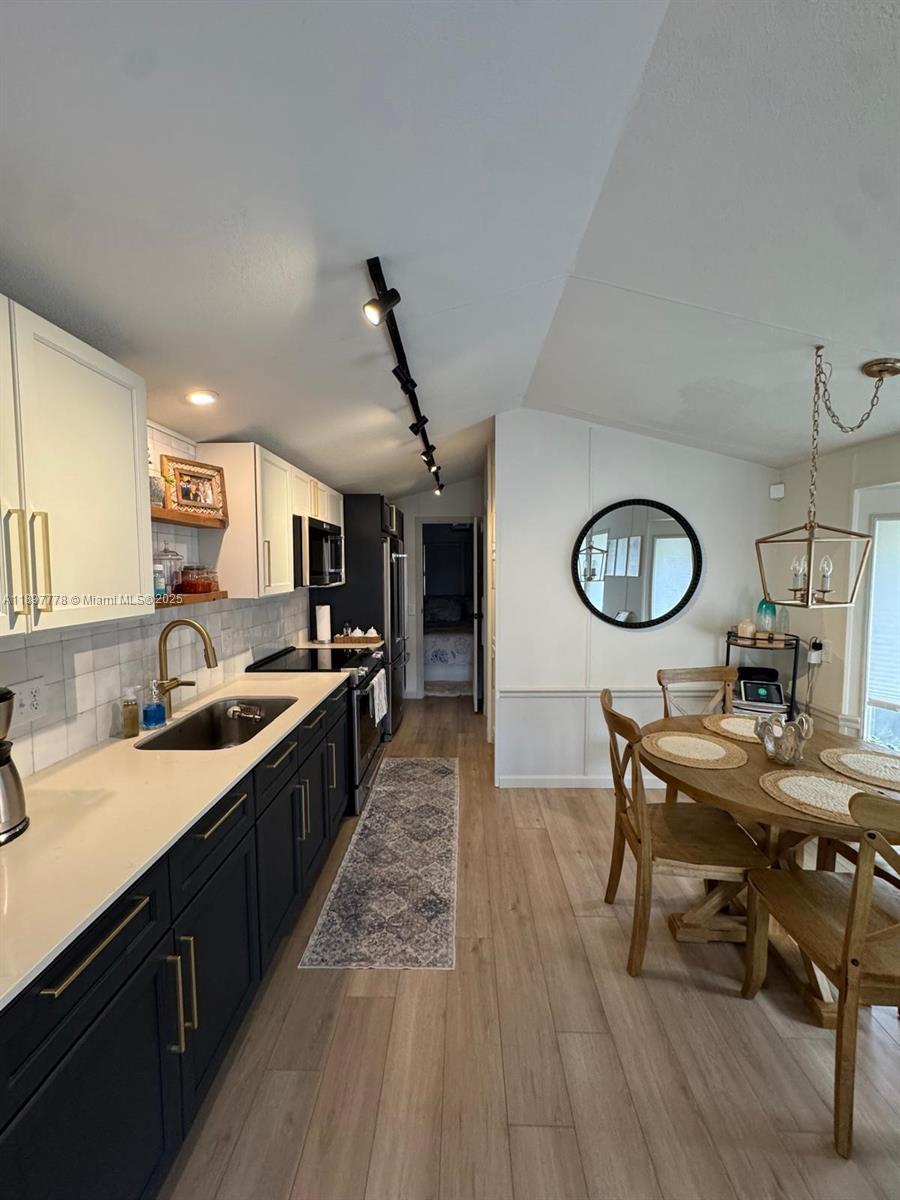 View photos, virtual tours, details... 875 NE 48th St Lot 168