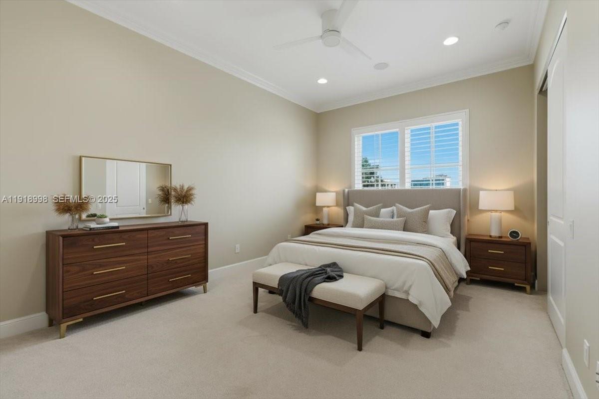 HARBOR VILLAGE - Residential