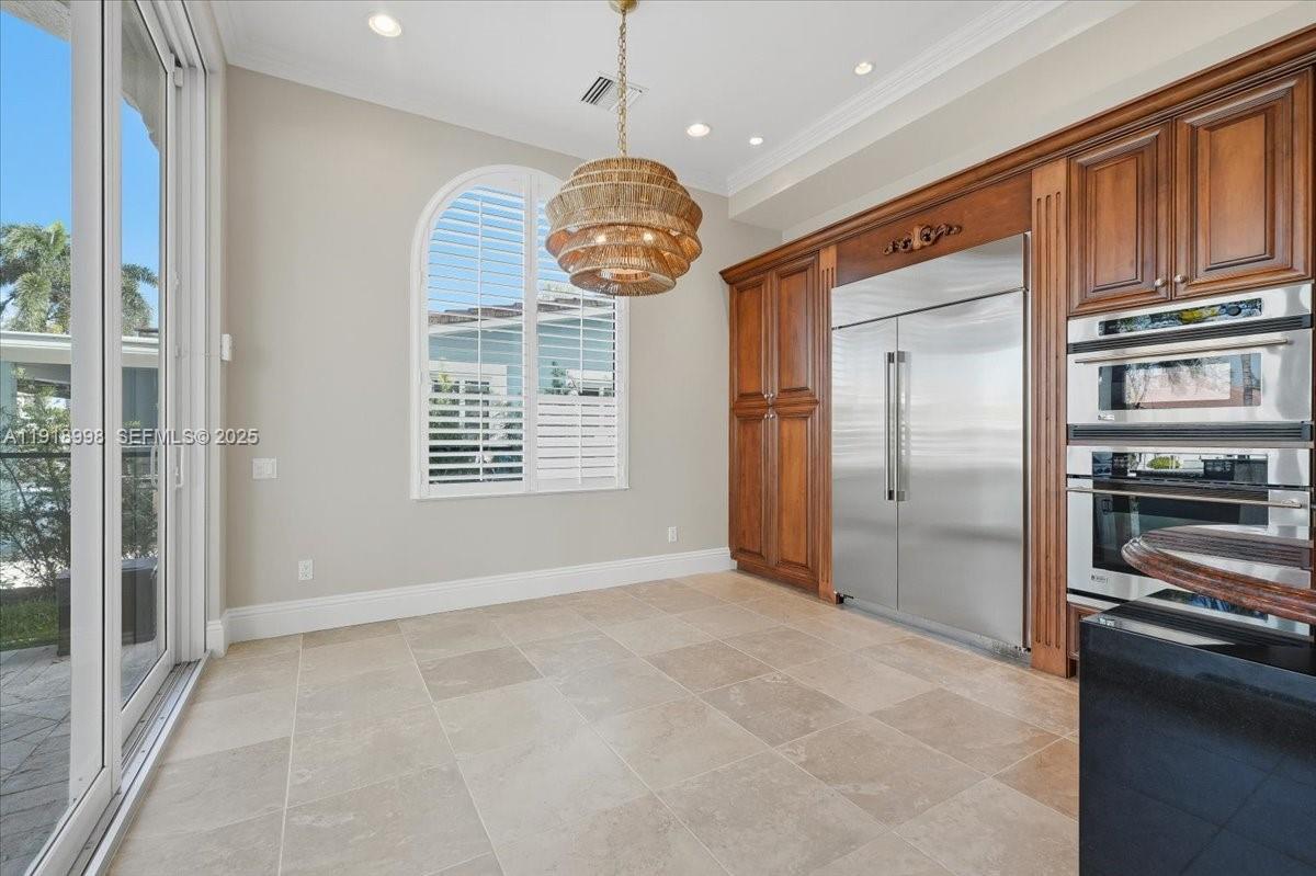 HARBOR VILLAGE - Residential