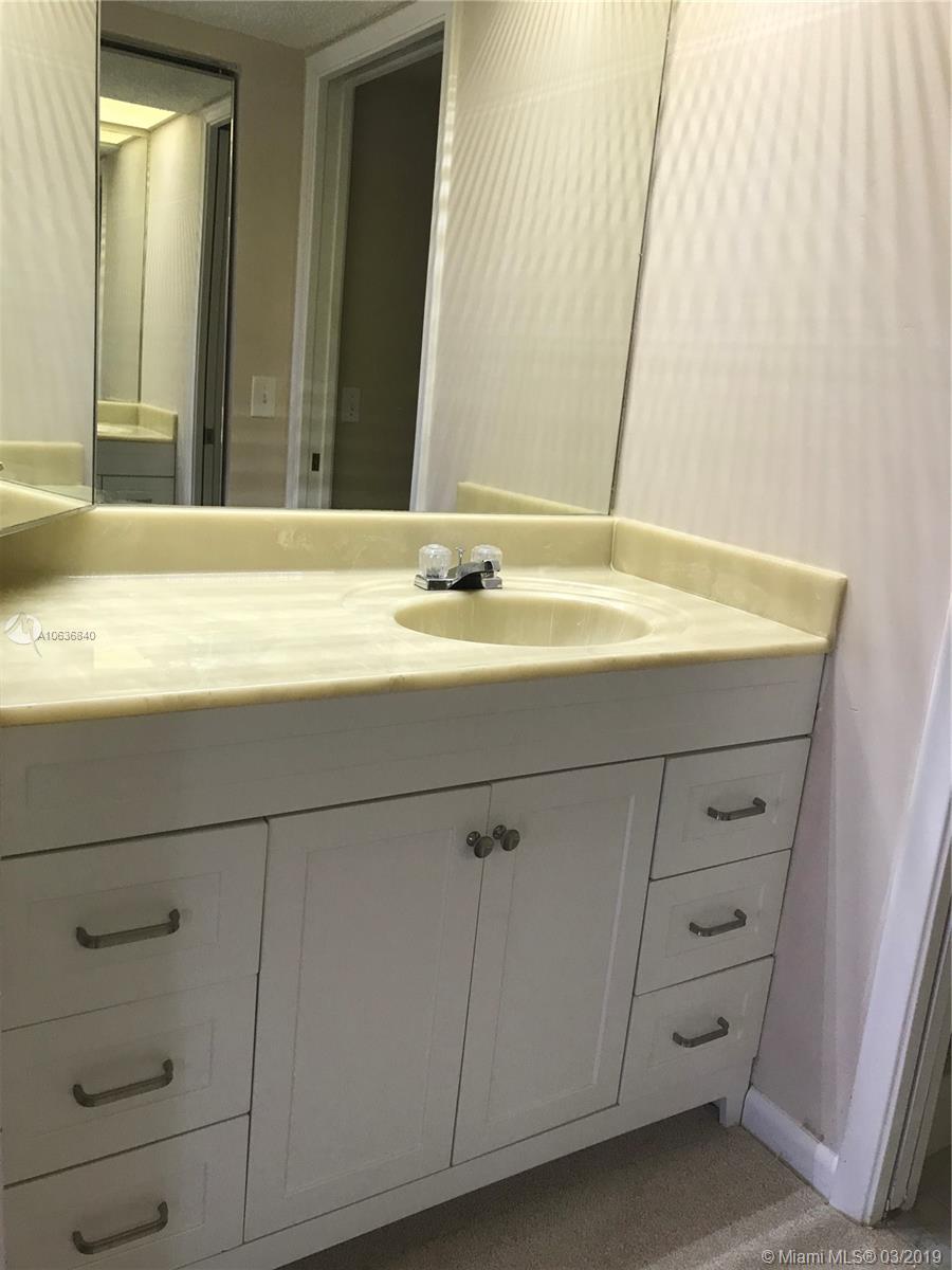 CAMBRIDGE AT CENTURY VILL - Residential