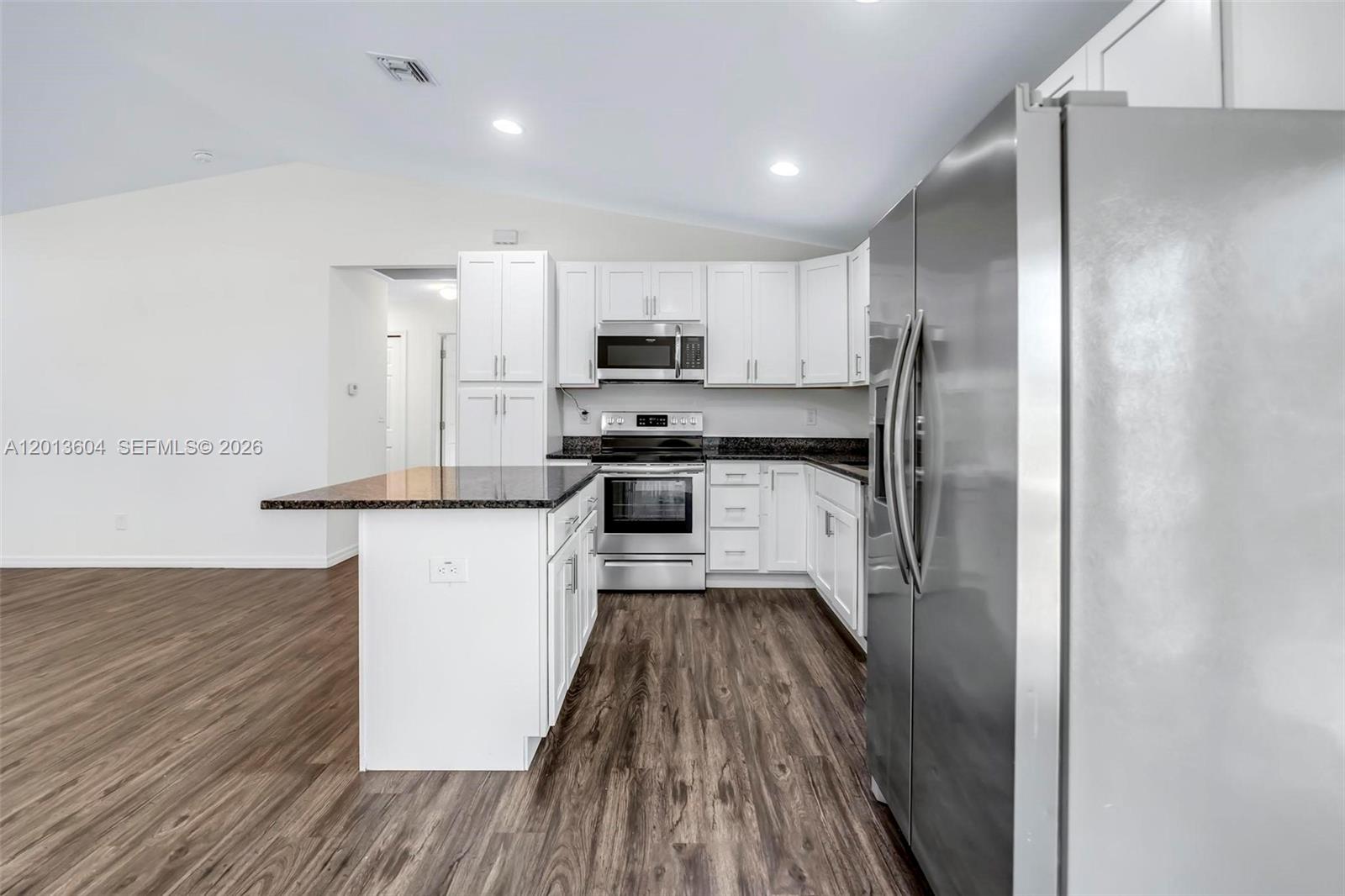 PORT LABELLE UNIT 6 - Residential
