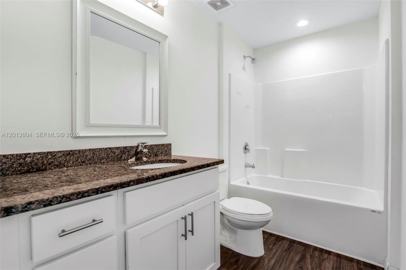 PORT LABELLE UNIT 6 - Residential