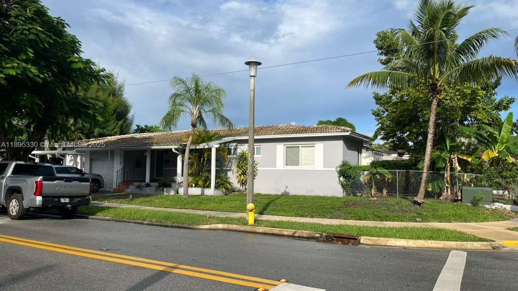 View photos, virtual tours, details... 2365 SW 21st Ave