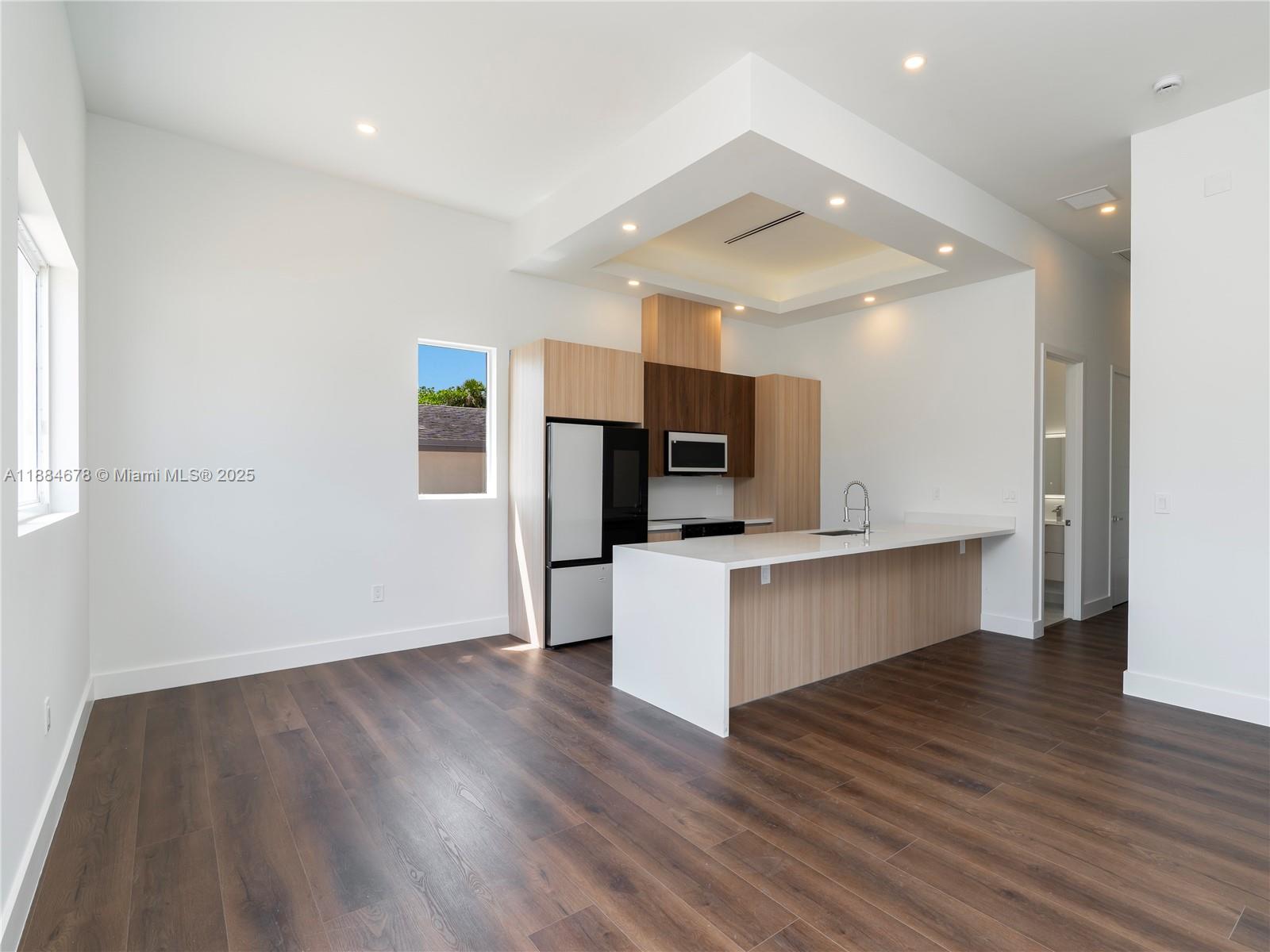 PINE TREE PARK - Residential Lease