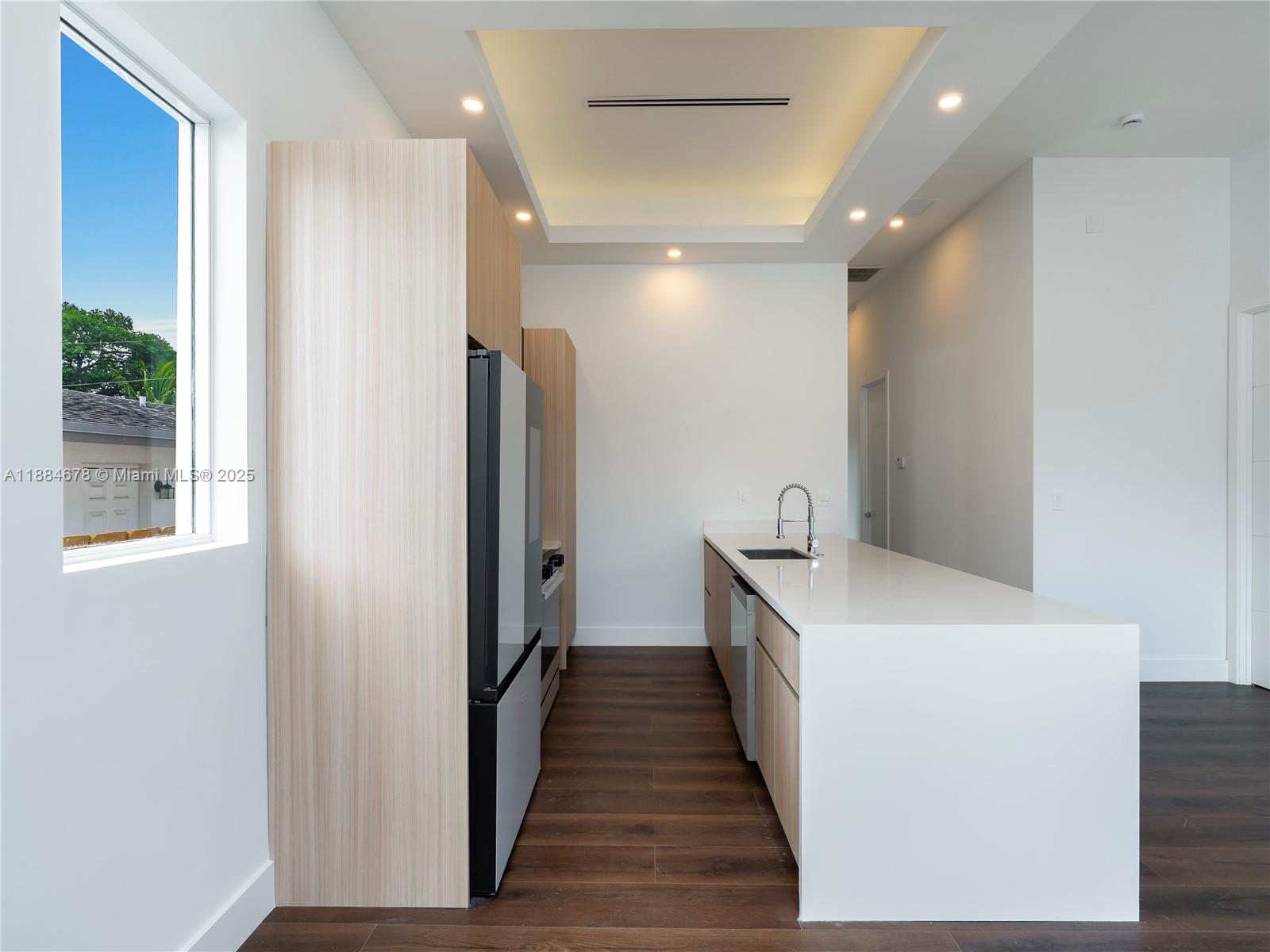 PINE TREE PARK - Residential Lease