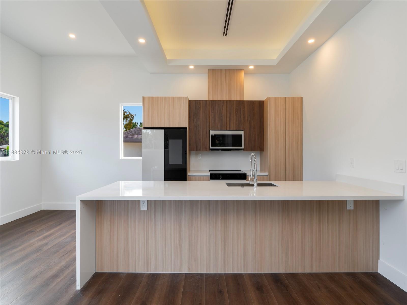 PINE TREE PARK - Residential Lease