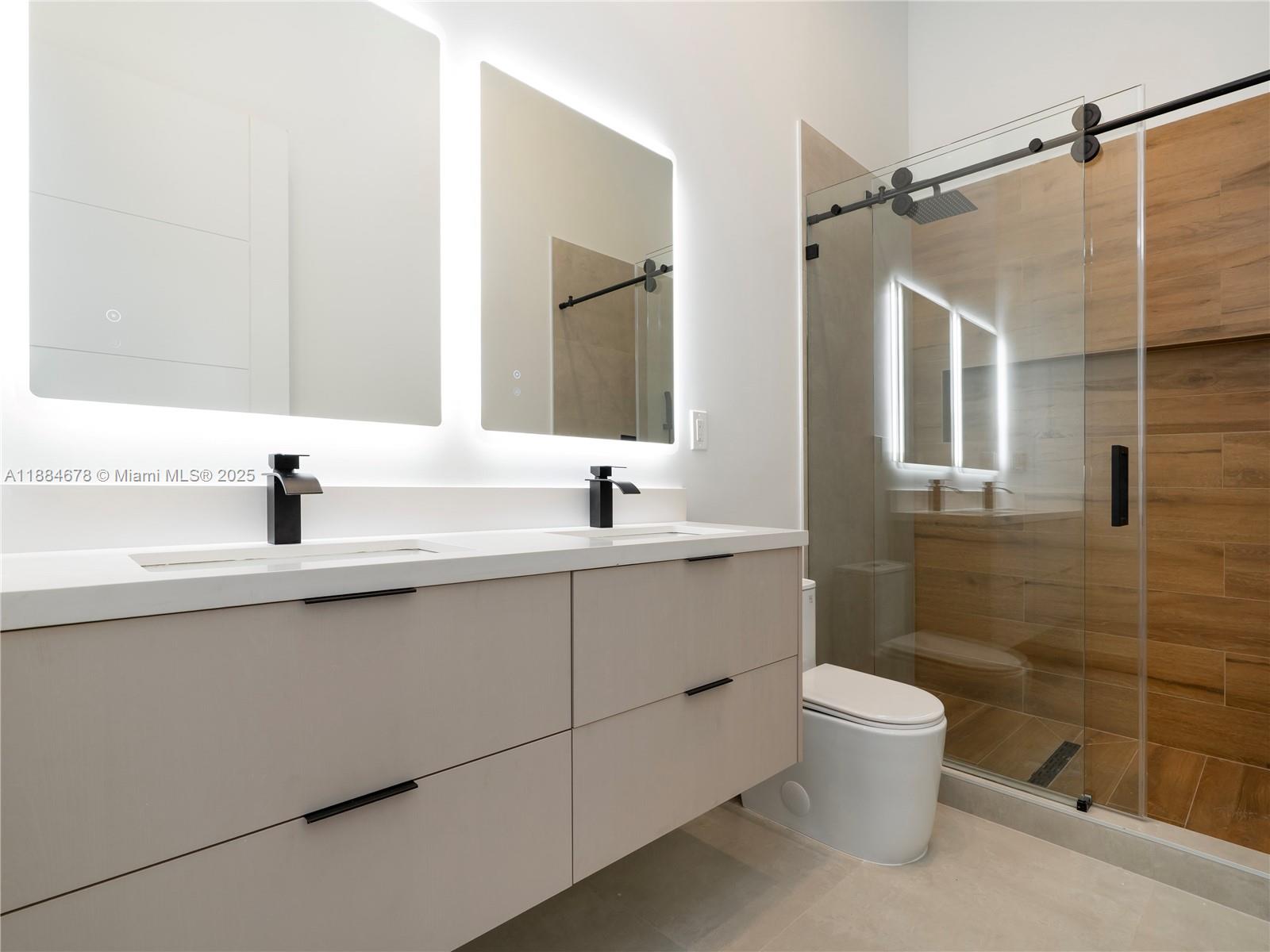 PINE TREE PARK - Residential Lease