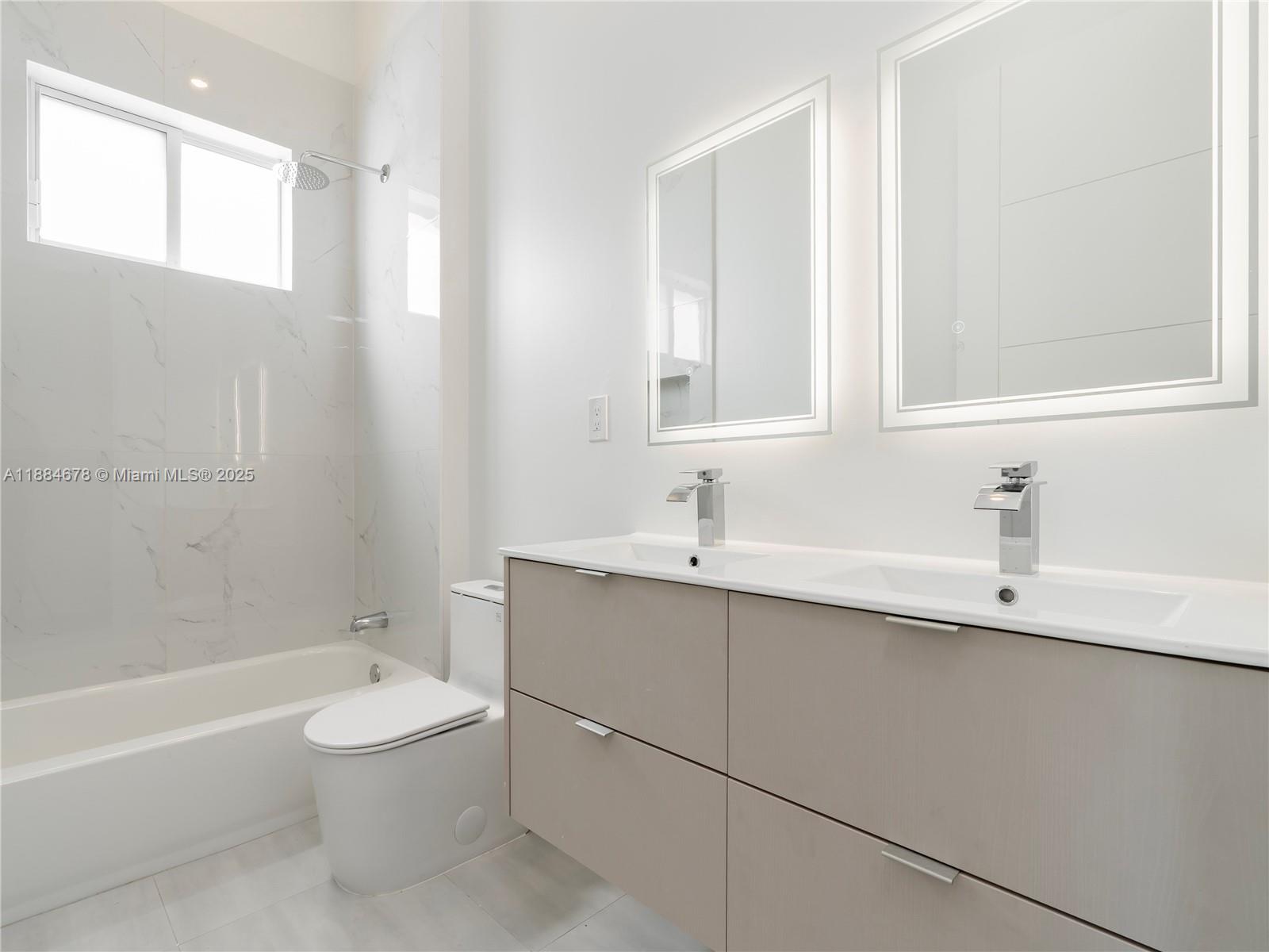 PINE TREE PARK - Residential Lease