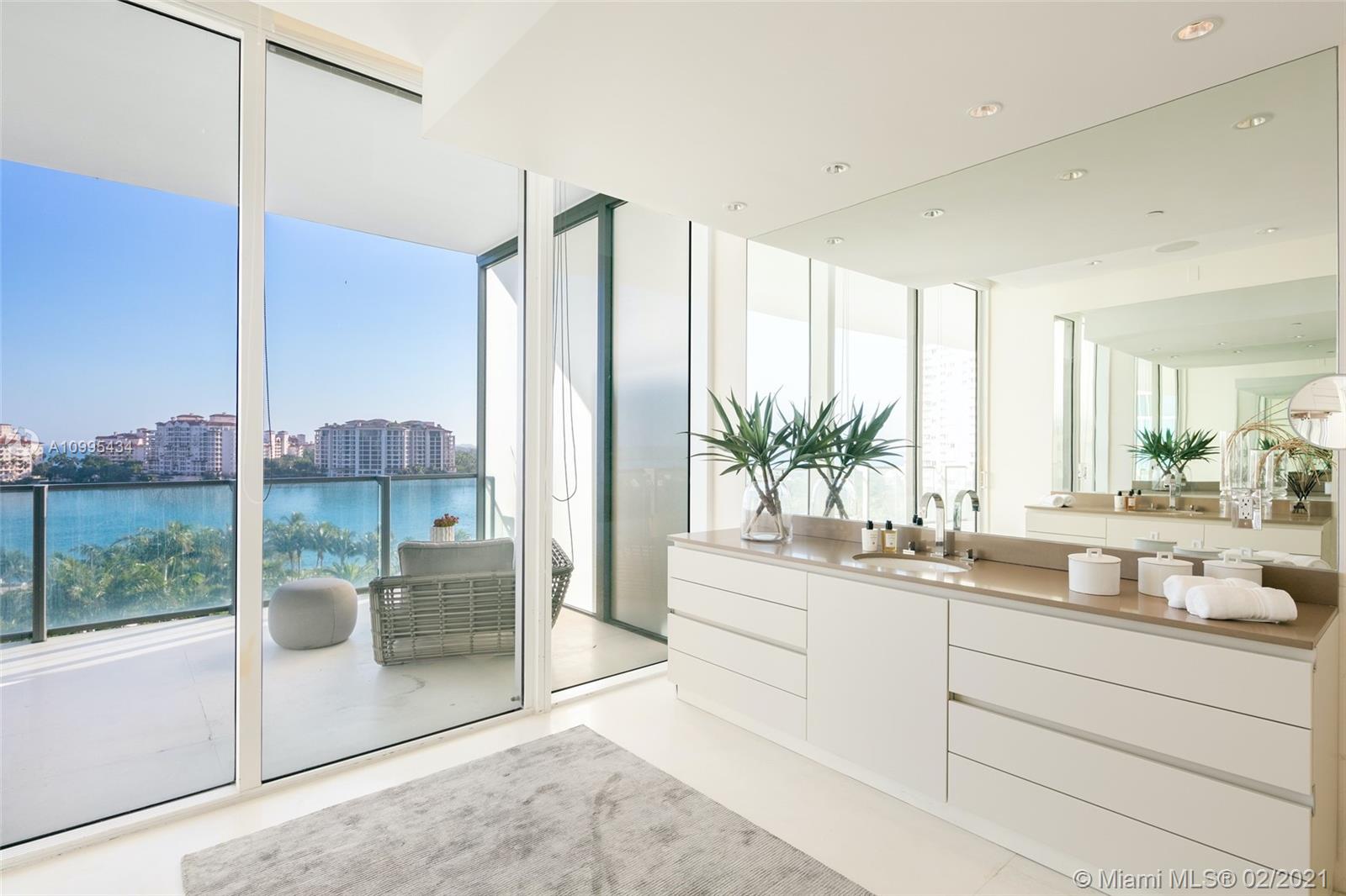 APOGEE CONDO - Residential