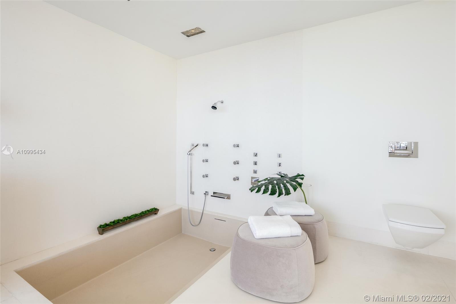 APOGEE CONDO - Residential