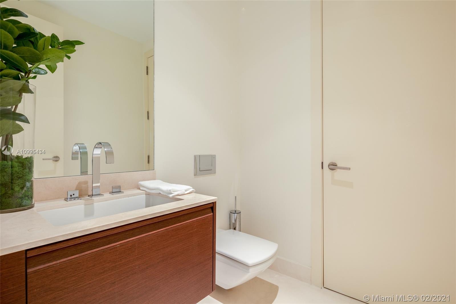 APOGEE CONDO - Residential