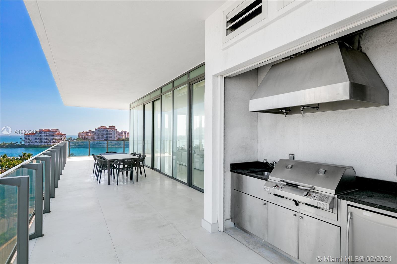 APOGEE CONDO - Residential