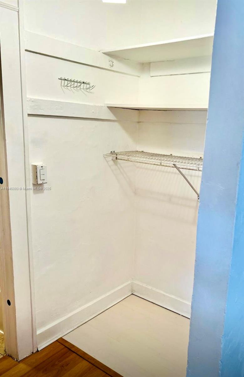 642 Michigan Ave 24