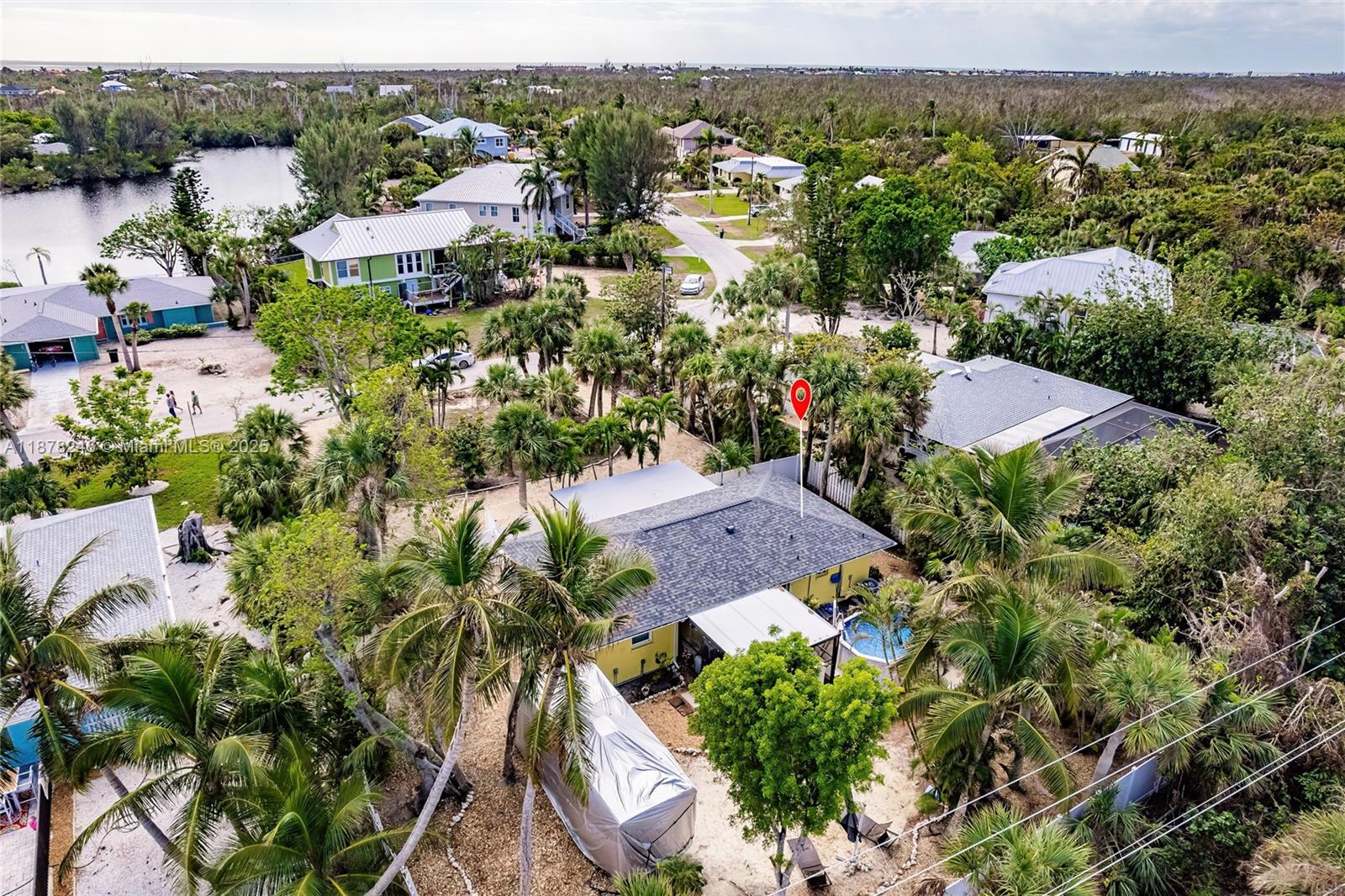 SANIBEL LAKE ESTATES - Residential