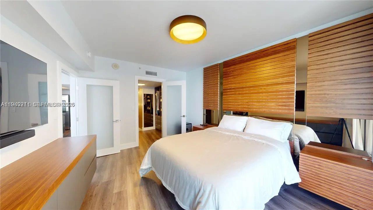 OPERA TOWER CONDO - Residential